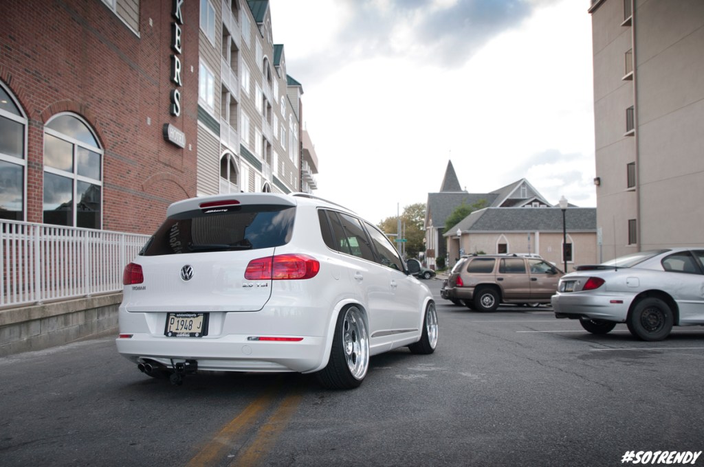 We spotted this TIguan when were walking on the boardwalk to meet our said "model"