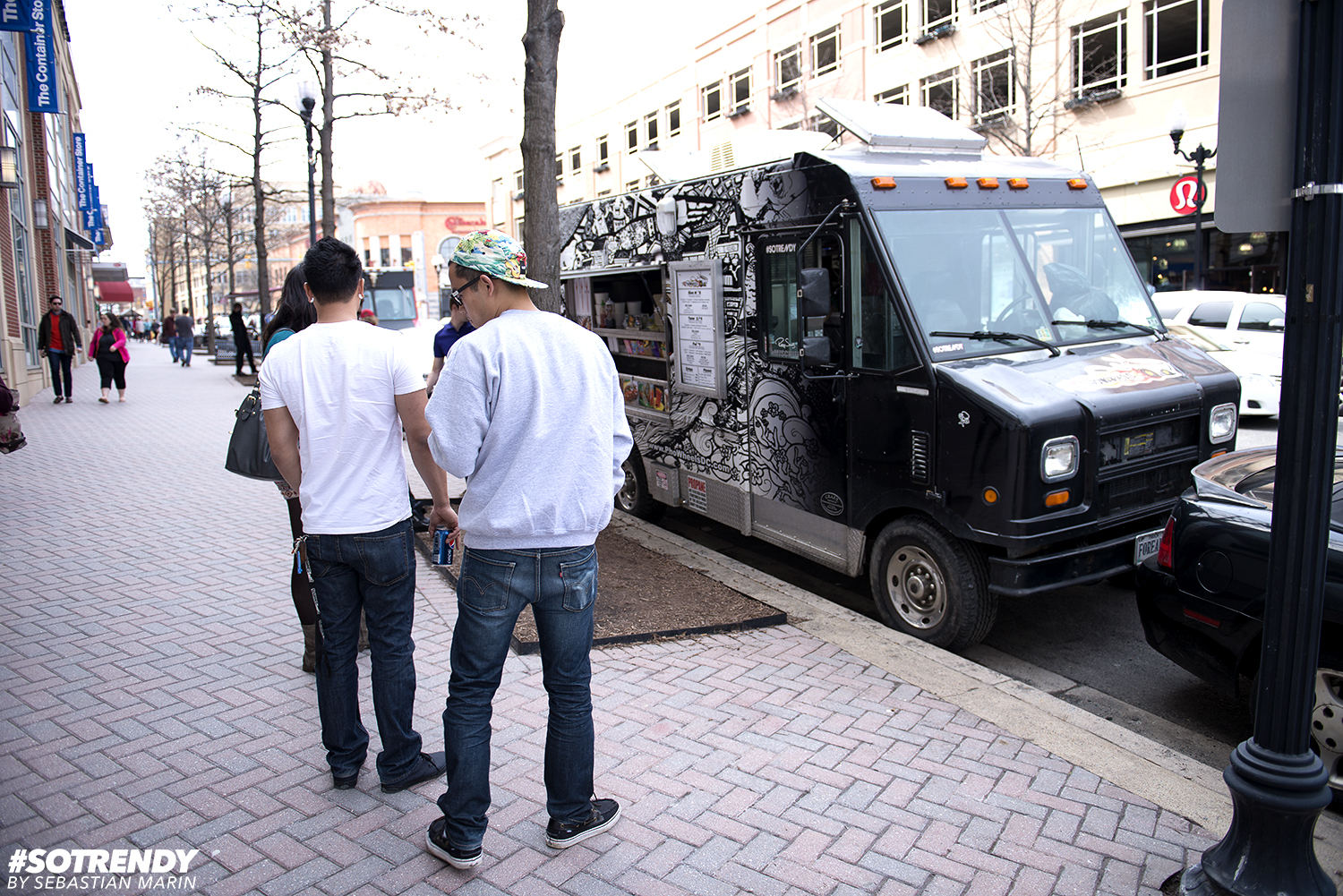 SOTRENDY - By Sebastian Marin